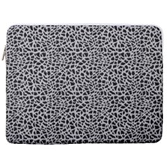 Giraffe Pattern (2) 17  Vertical Laptop Sleeve Case With Pocket